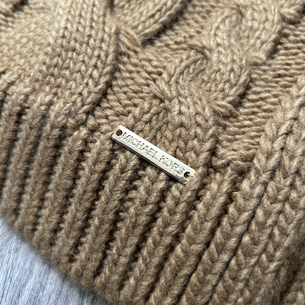 Michael Kors Camel Cable Knit Winter Scarf Tan Chunky Knit Logo - Picture 2 of 6